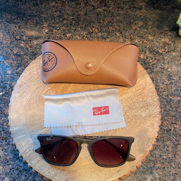 Ray Ban sunglasses - Picture 9 of 10